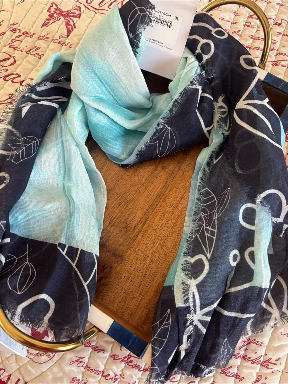 NWT Nordstrom Navy/Aqua/White Botanical Abstract Motif Women's Scarf/Pareo